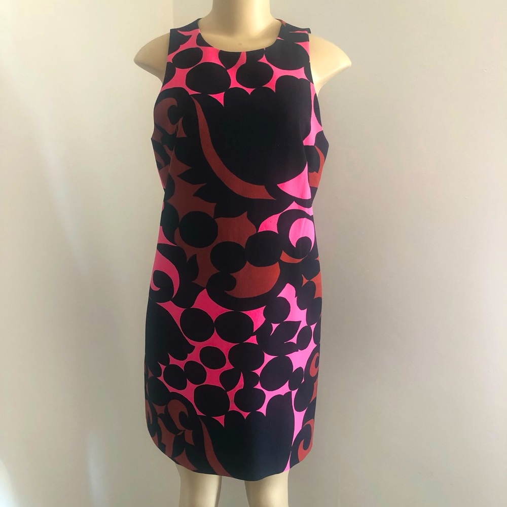 Beautiful Ann Taylor sleeveless dress